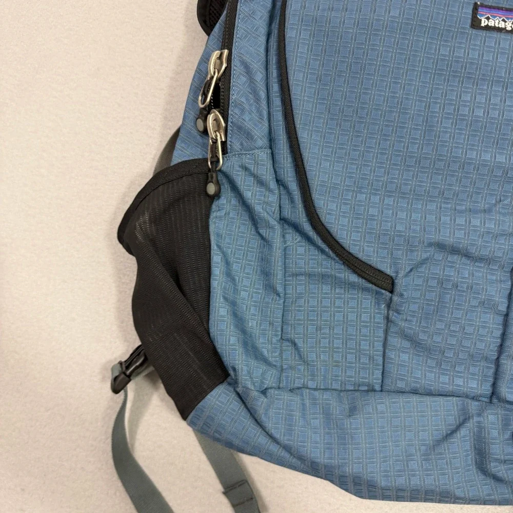 Patagonia Backpack Unisex OS Blue Fuego Daypack Hiking Travel Ripstop Outdoors